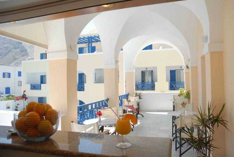 Santellini Hotel Камари Экстерьер фото