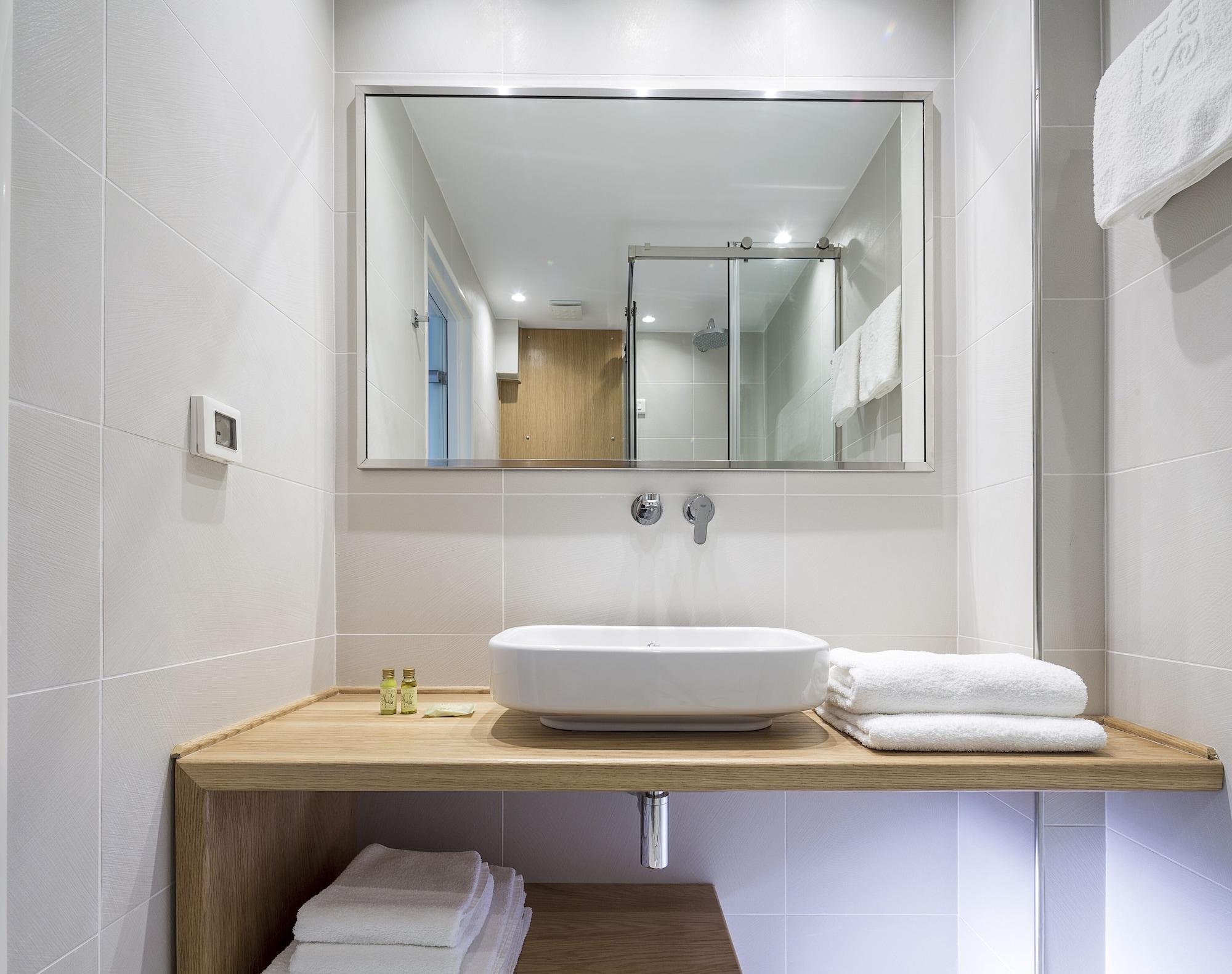 Santellini Hotel Камари Экстерьер фото